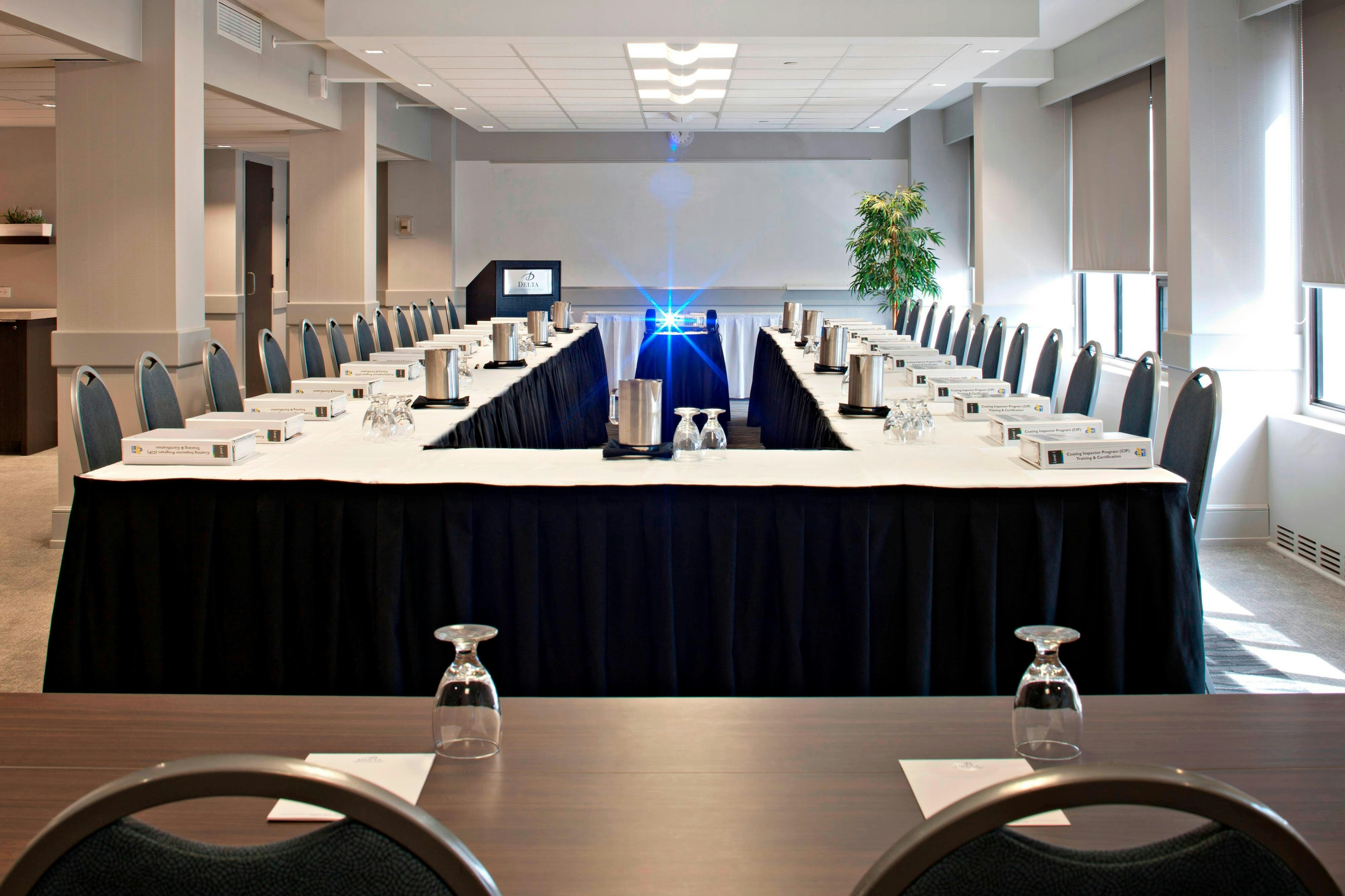 Delta Hotels by Marriott Edmonton South Conference Centre 19/22
