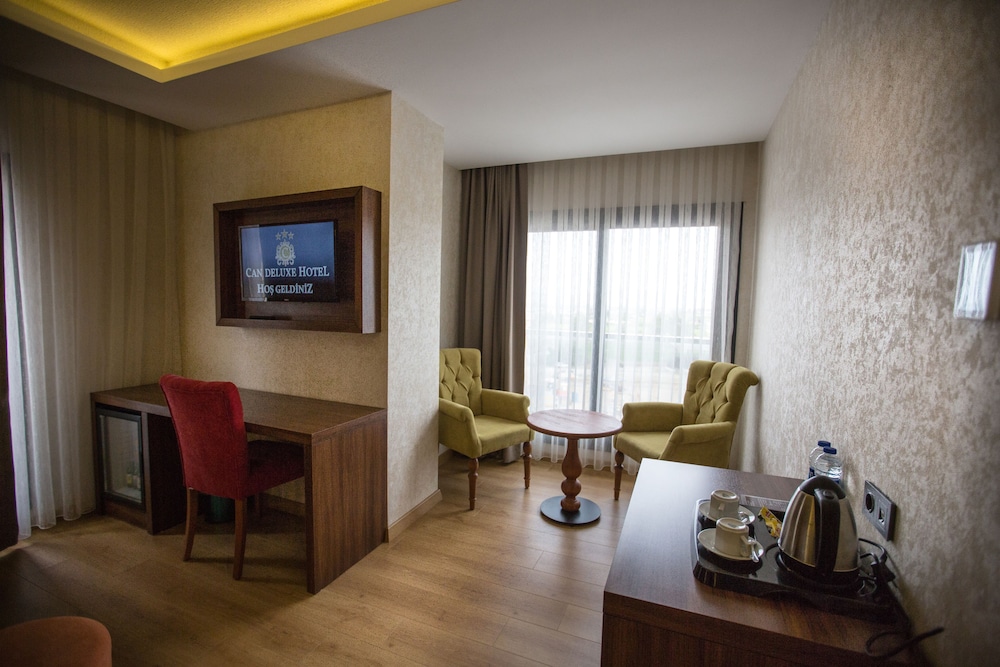 Can Deluxe Hotel 20/25