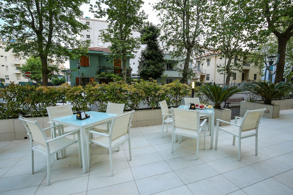 Bergamo Hotel 44/56