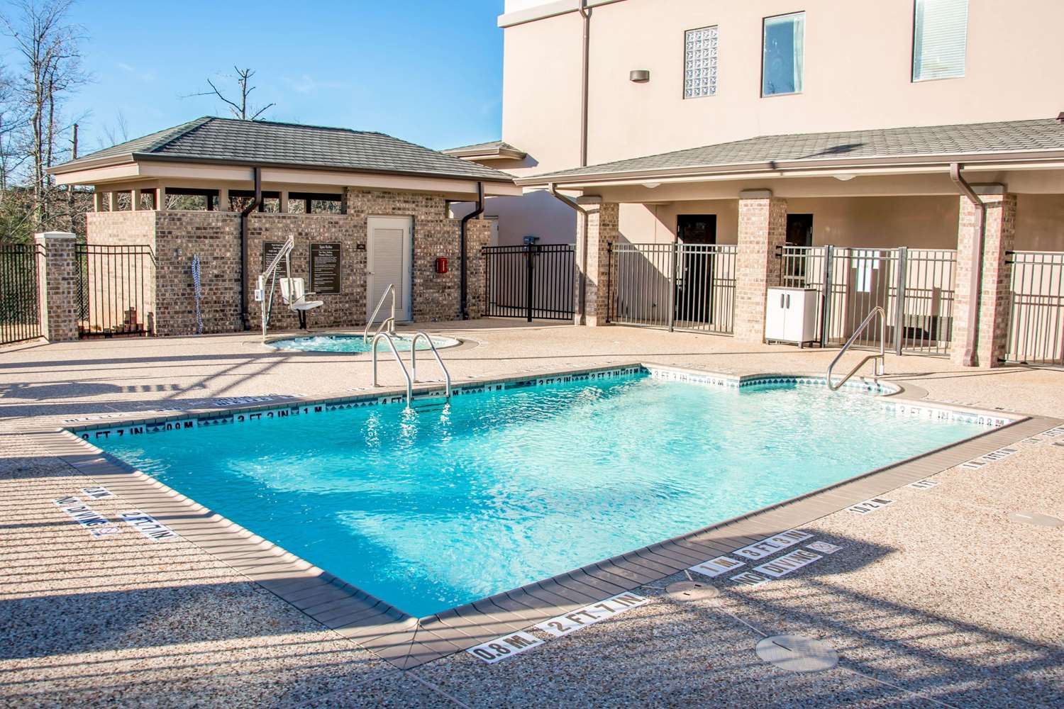 Sleep Inn & Suites Center TX 22/24