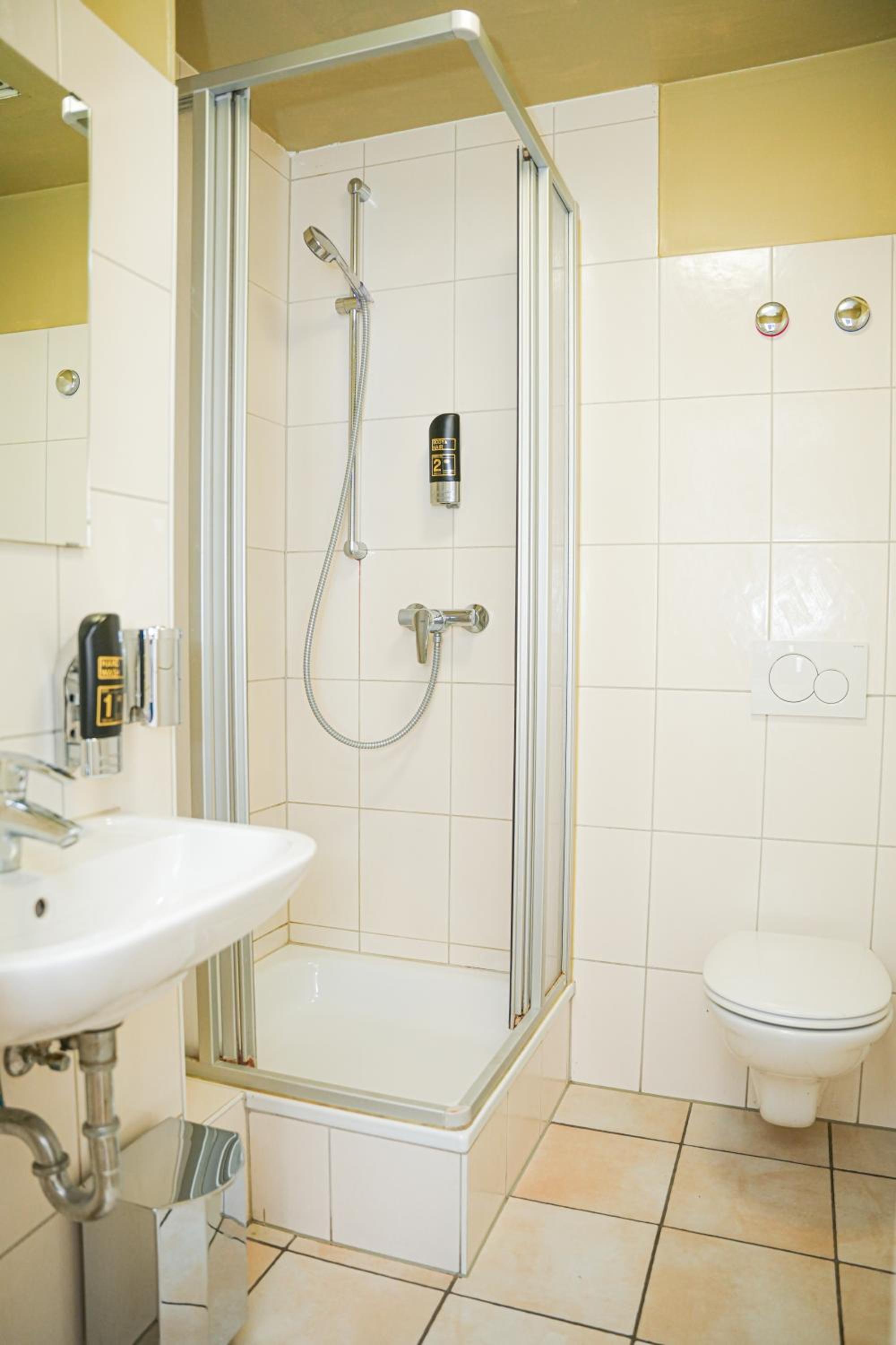 Hotel Aba 49/50