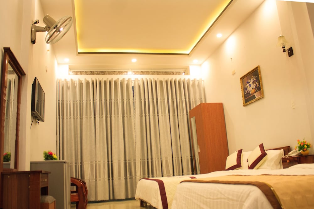 Mai Tra Hotel 19/28