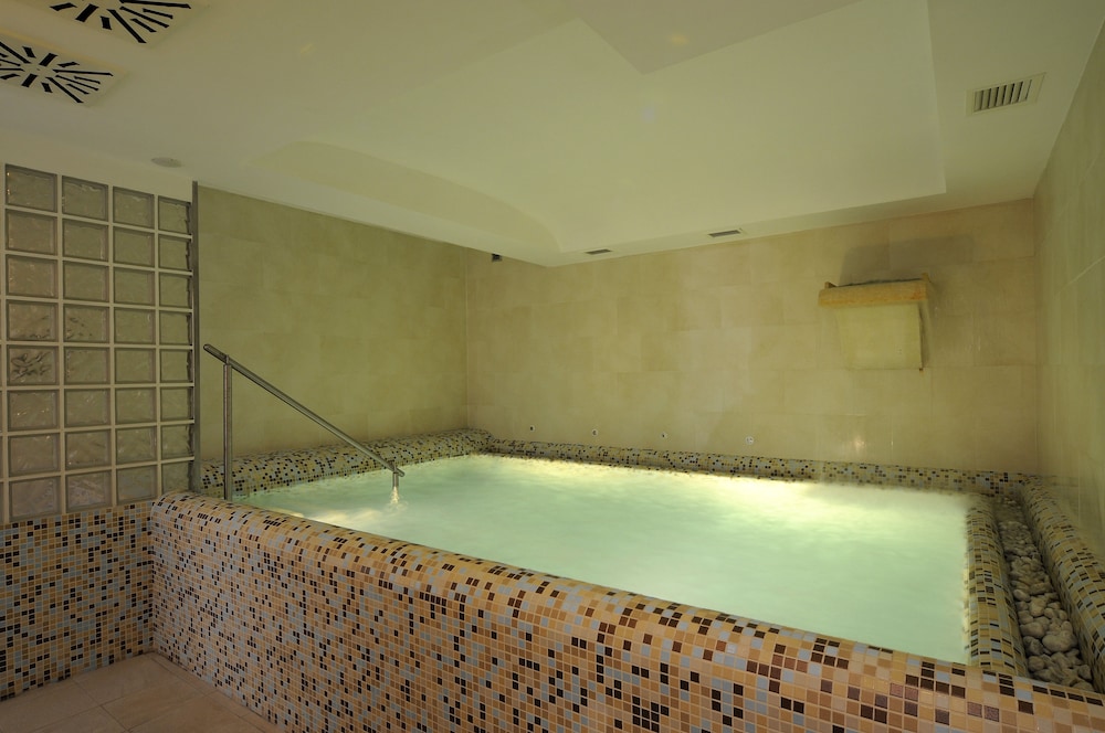 Villa Durrueli Resort Spa 44/78
