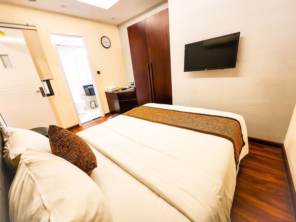 MERCURY BOUTIQUE HOTEL 25/76