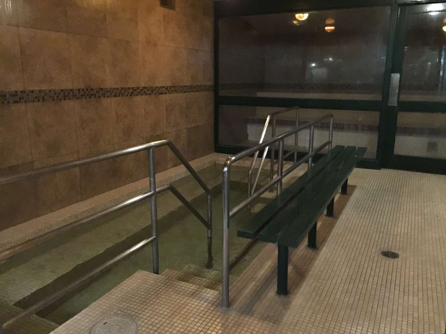 Royal Inn and Suites Baton Rouge 5/15