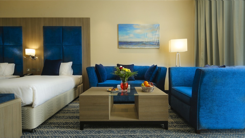 The Castle Premium Hotel 30/45