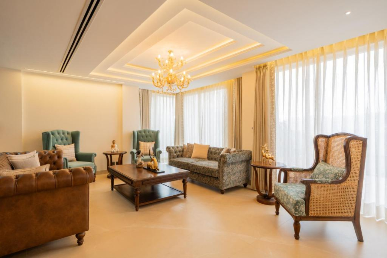 ELIVAAS Prive Royce Cottage Luxe Hilltop 4 BHK with Terrace & Scenic Views 6/17