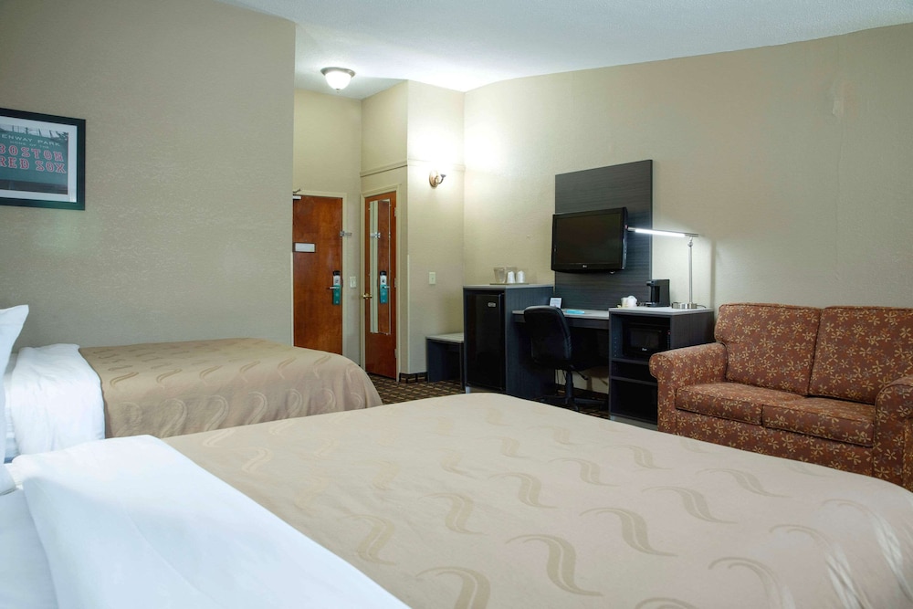 Quality Inn Raynham - Taunton 16/75