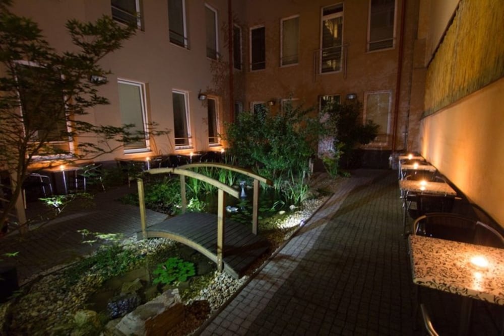 Six Inn Hotel Budapest 19/22