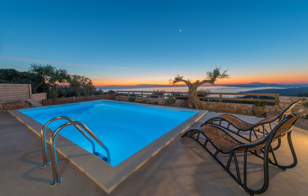 Aria Villa 22/50