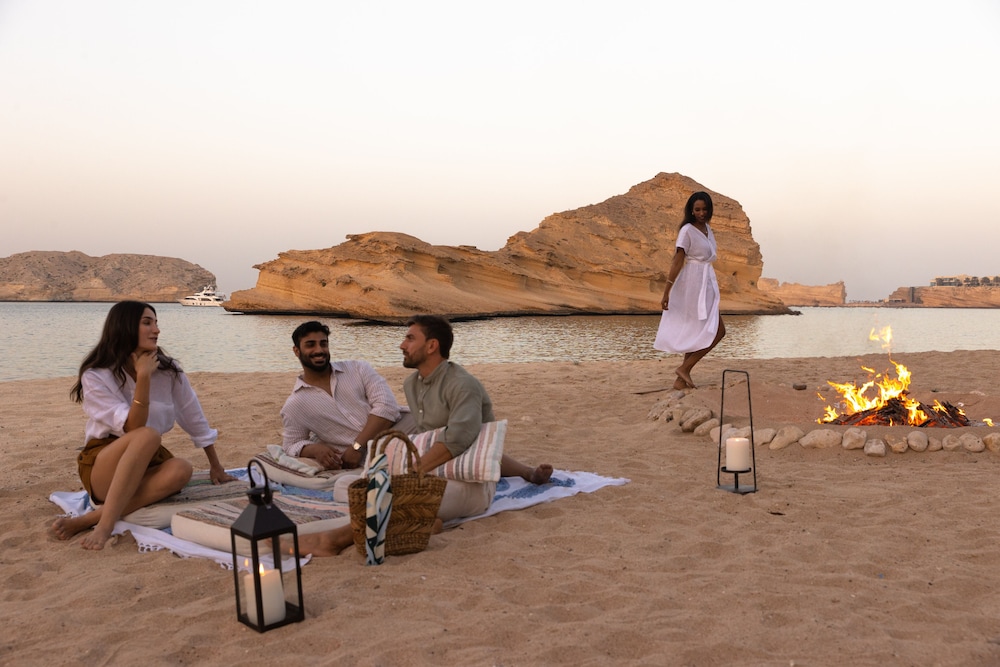 Jumeirah Muscat Bay 40/76
