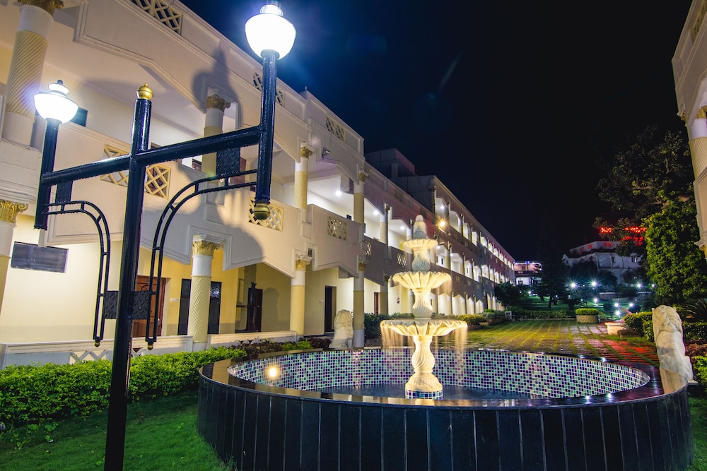 Hotel Landmark 28/32