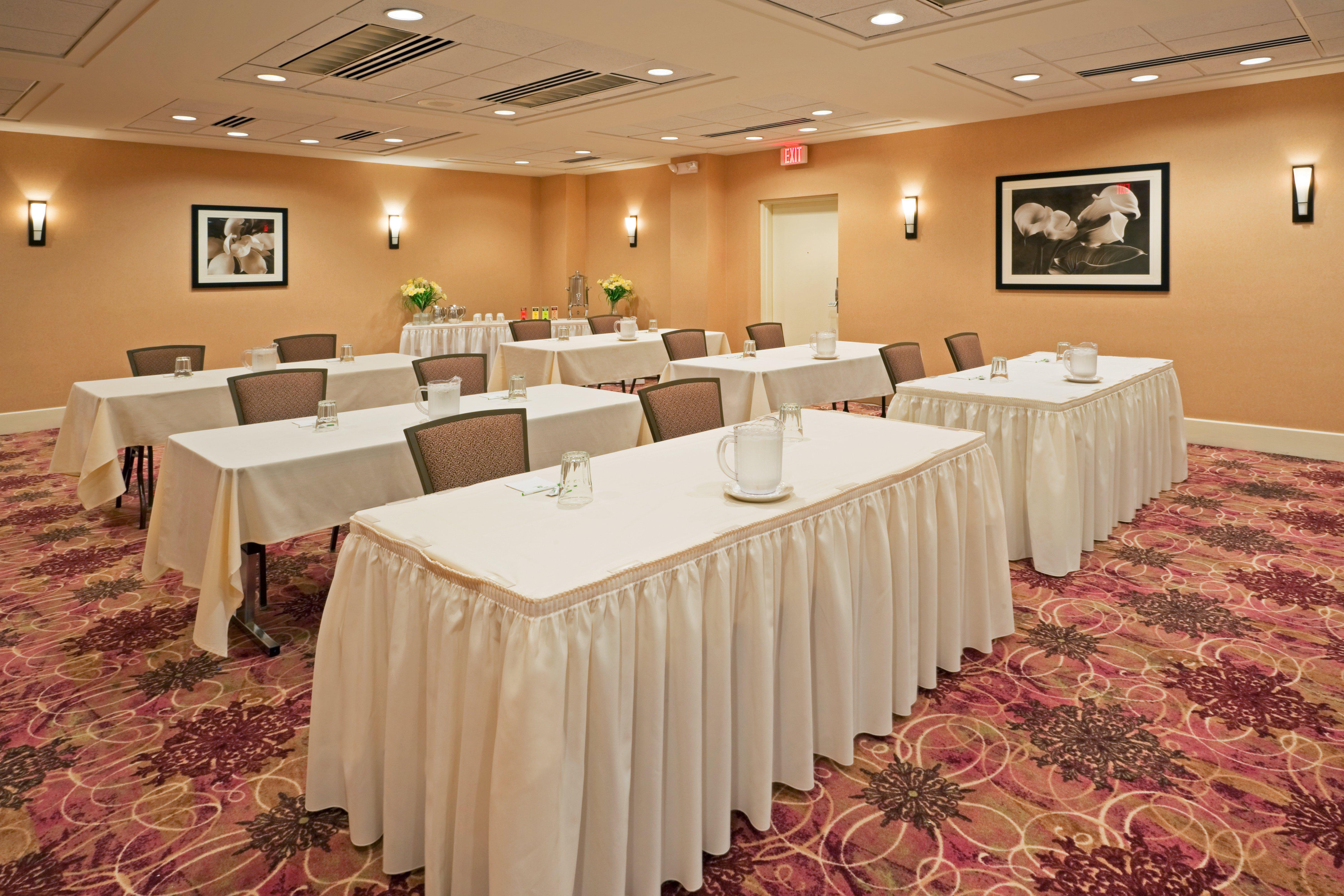 Armoni Inn and Suites 52/57