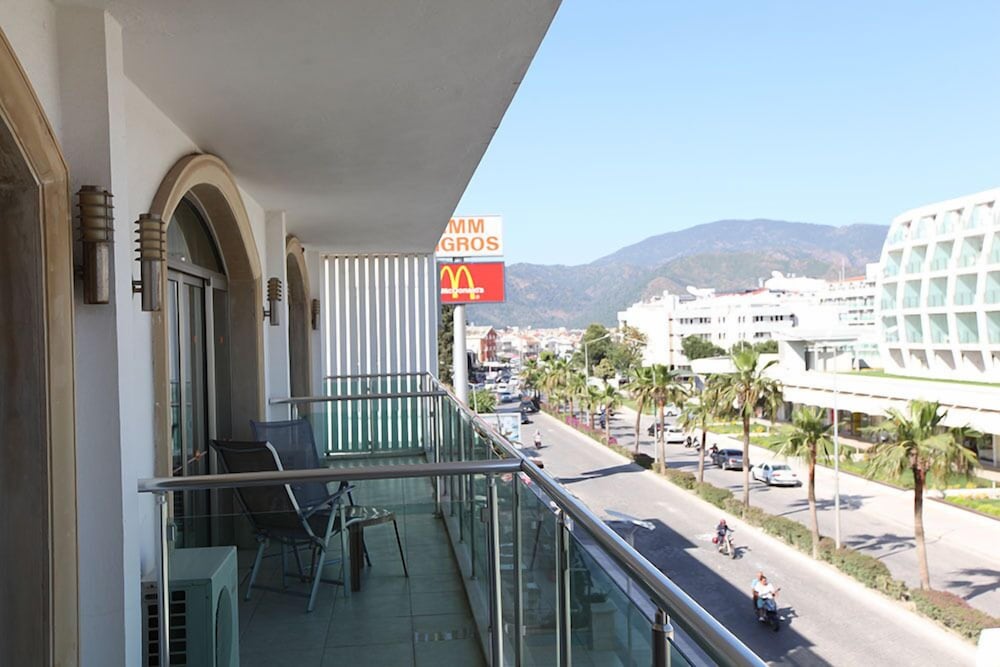 Forum Residence Hotel 42/50