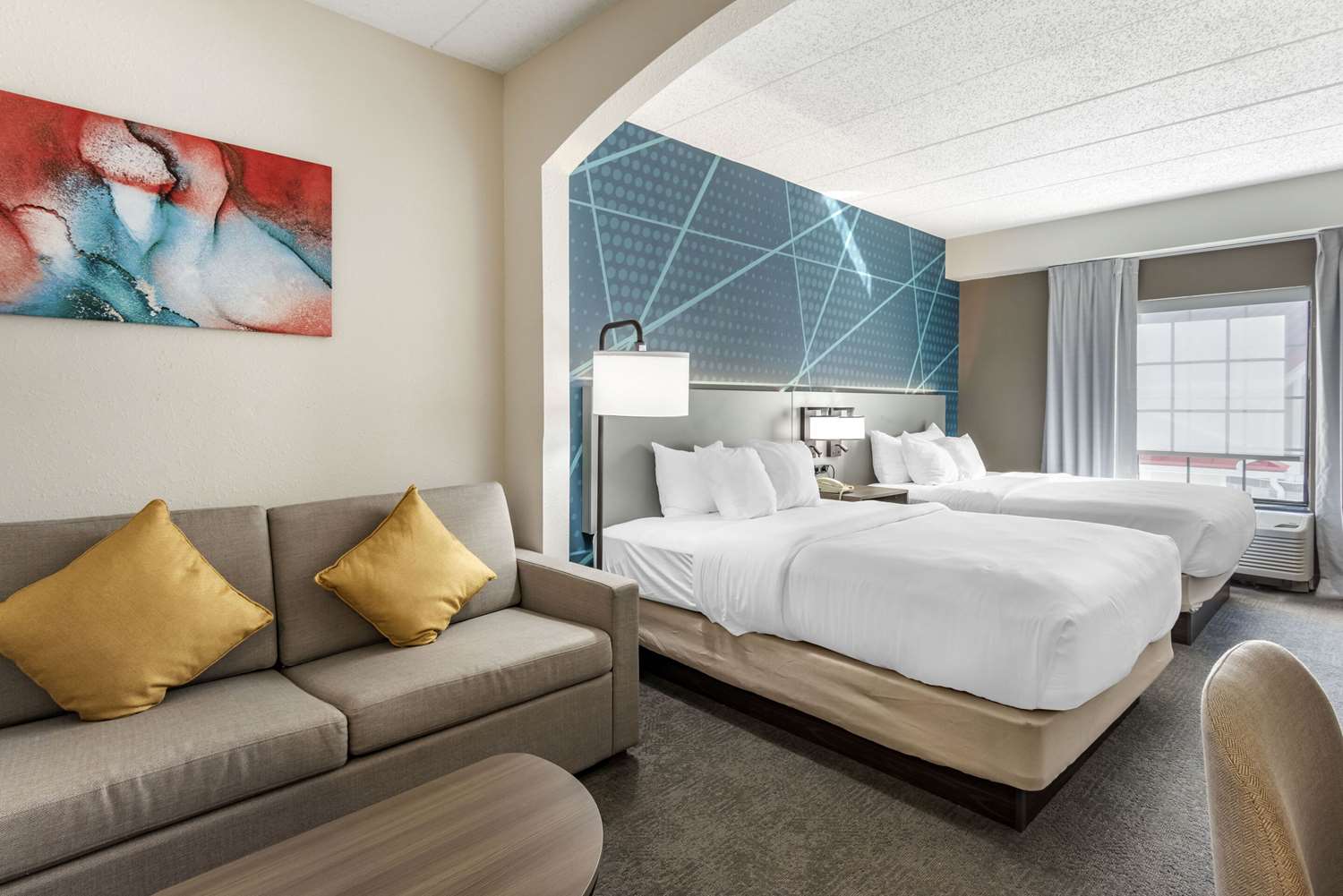 SUITE, 2 QUEEN BEDS