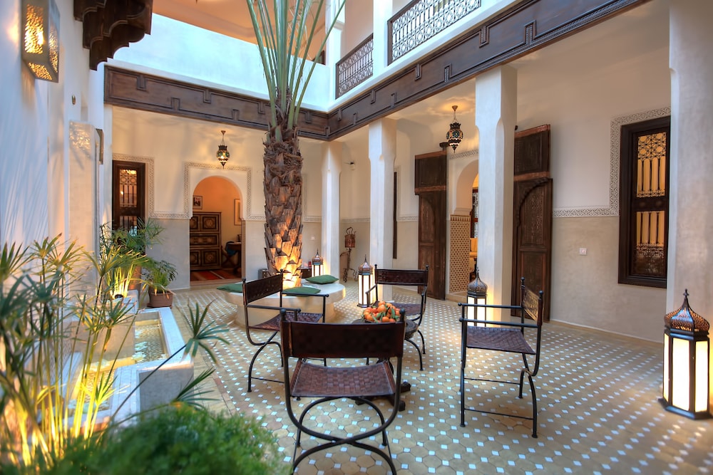 Riad Le Clos Des Arts 65/72
