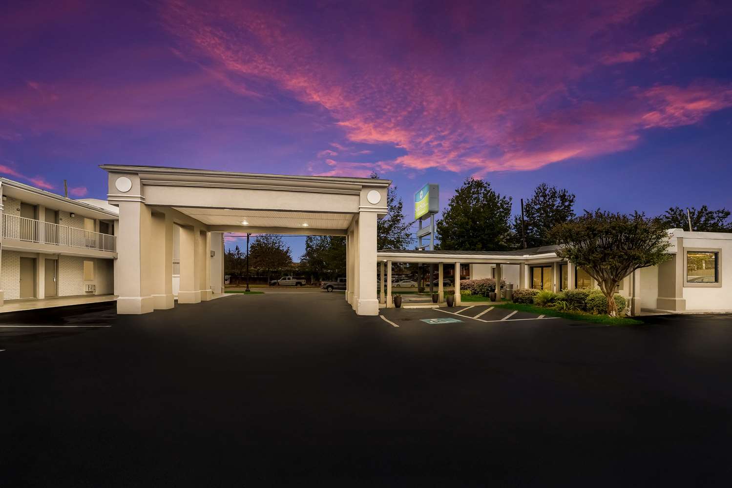 SureStay Hotel By Best Western Columbus Downtown 2/34