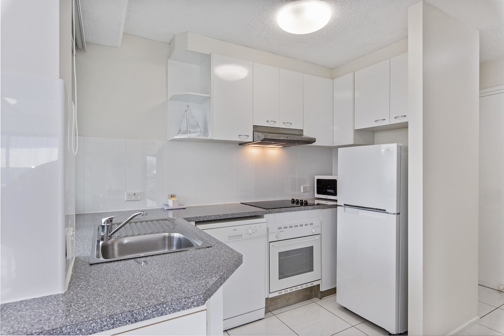 KEY LARGO MAROOCHYDORE 56/72