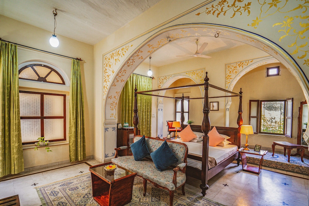 Hotel Diggi Palace 23/40