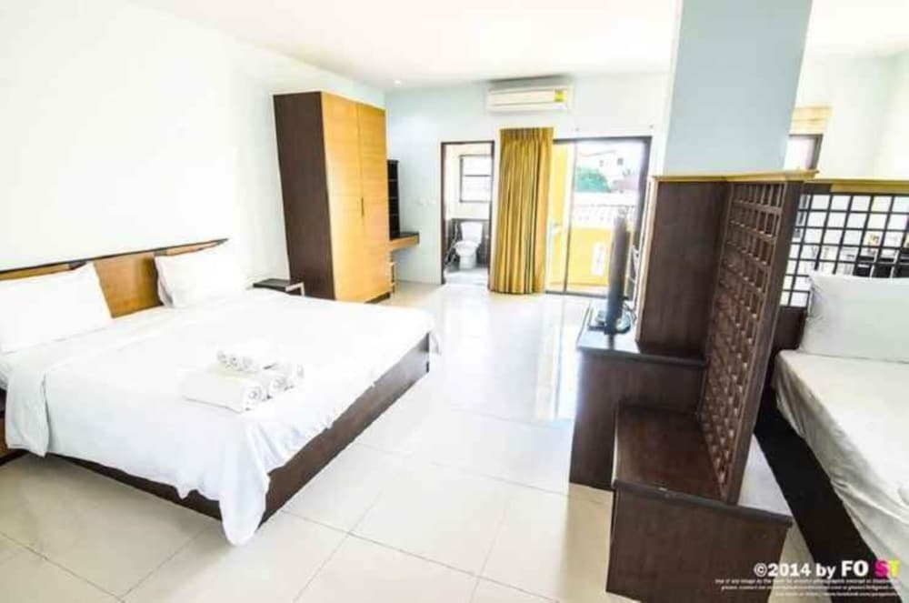 Aj Residence 30/66