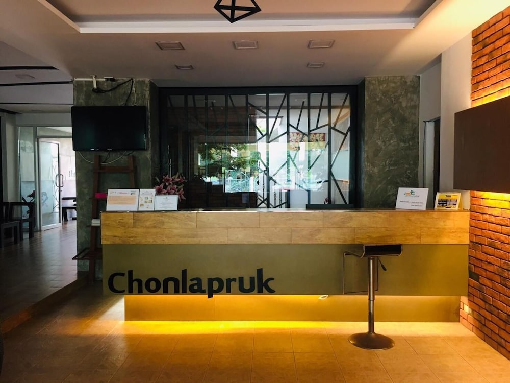 Chonlapruk Lakeside Hotel 15/56
