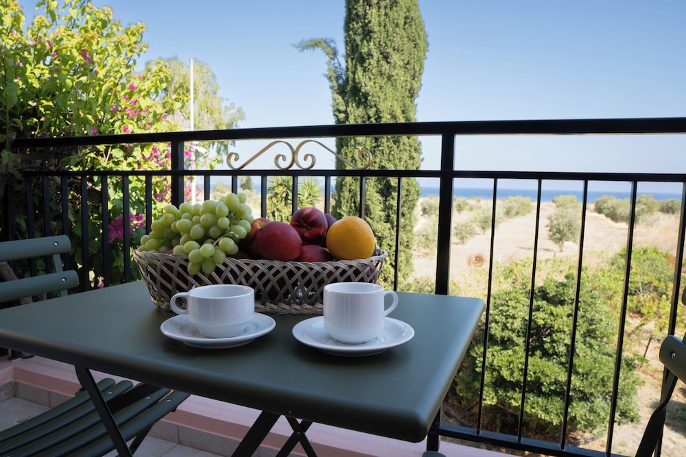 Akamanthea Holiday Village 37/50