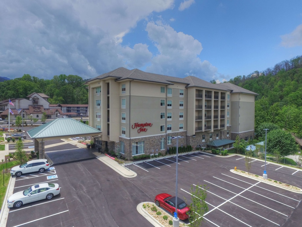 Hampton Inn Gatlinburg Historic Nature Trail 48/53