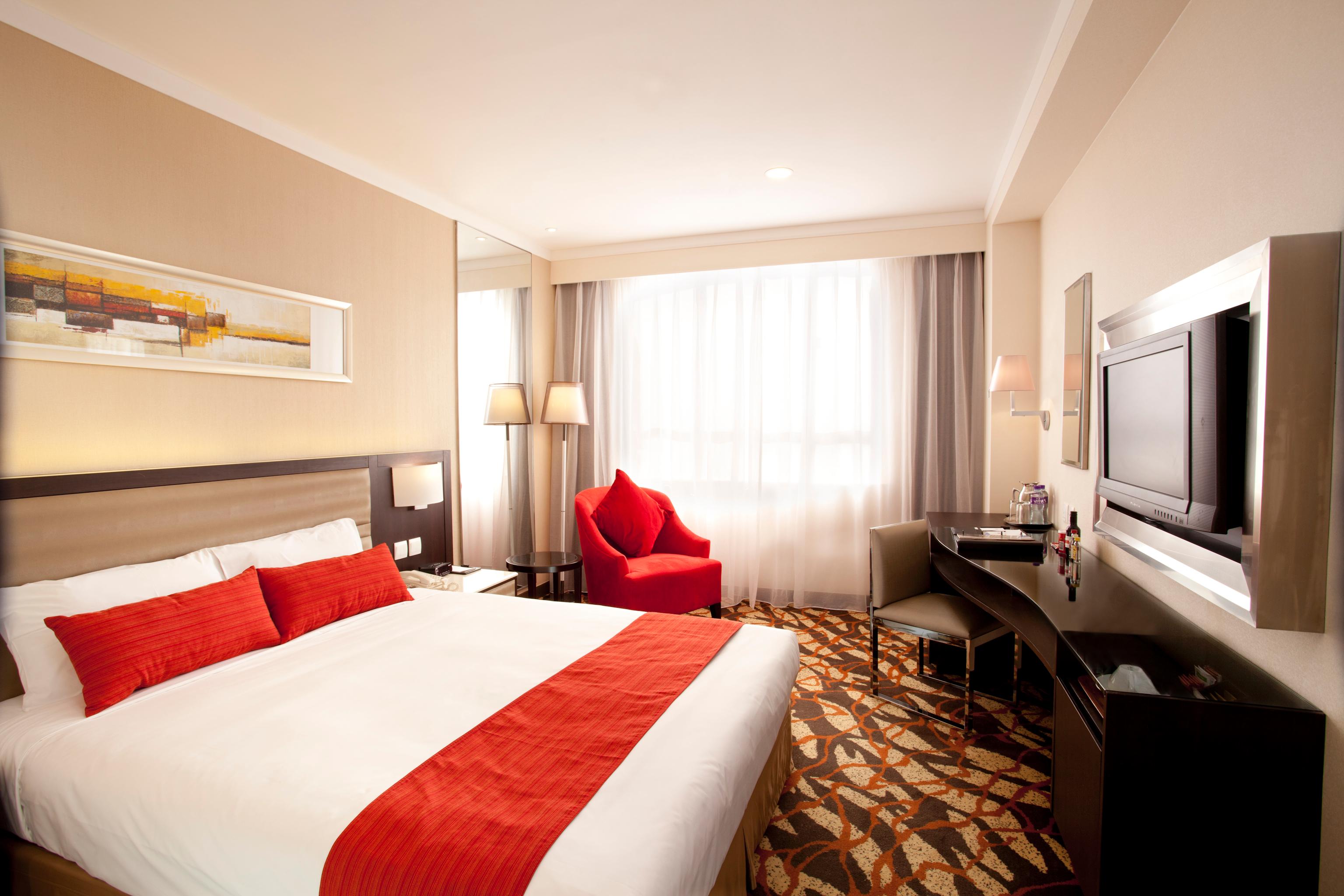 Deluxe, Double or Twin Bed