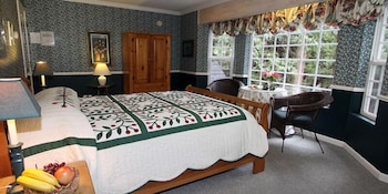 McCaffrey House Bed and Breakfast Inn 21/52