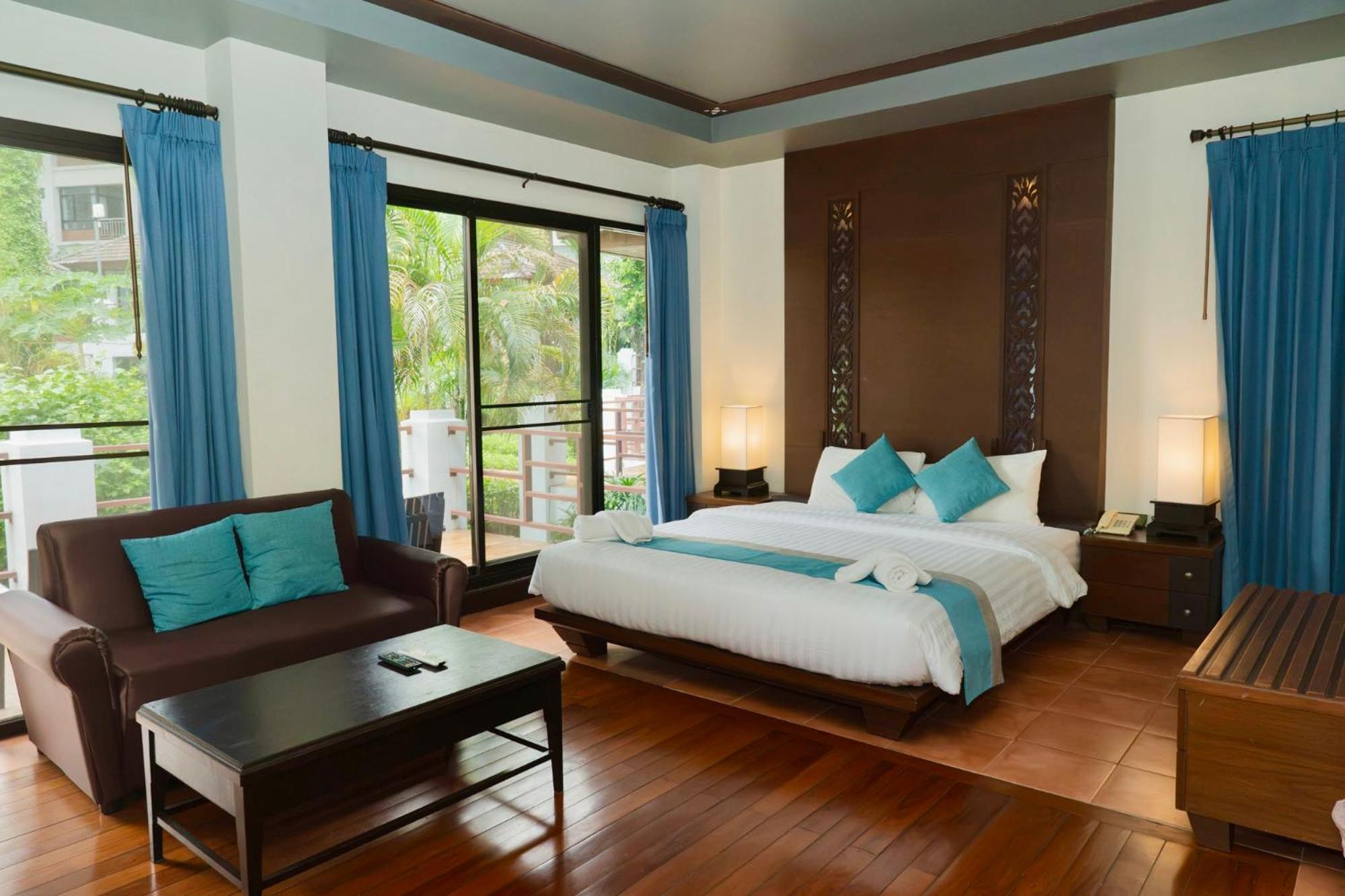 Villa, Double Bed, Pool Side 2/2
