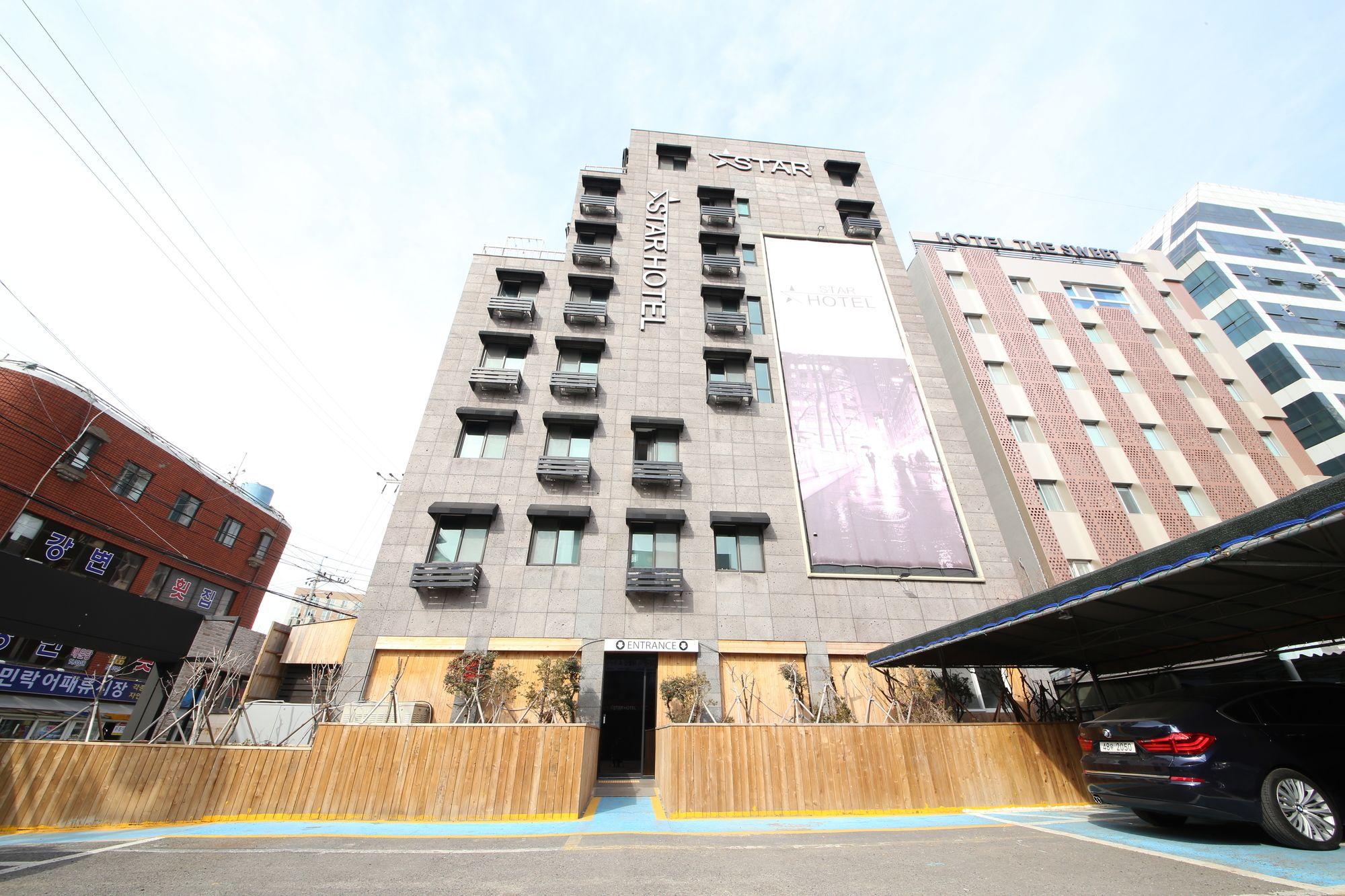 Star Hotel 5/72
