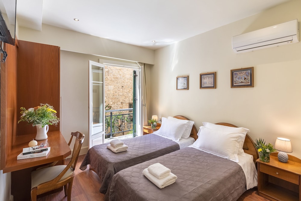 Palladion Hotel 15/37
