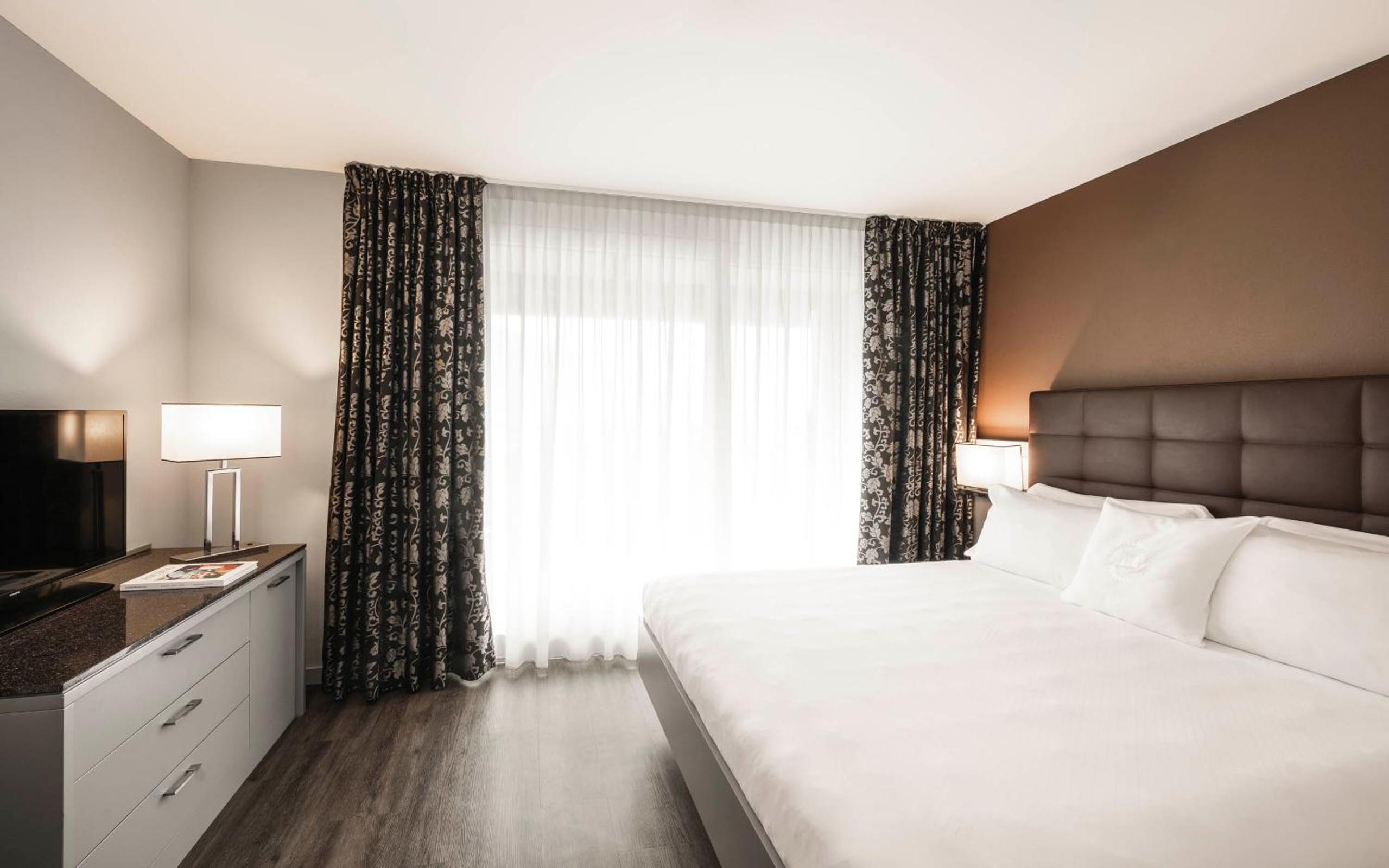Room at Hotel Belvedere Locarno, LOCARNO