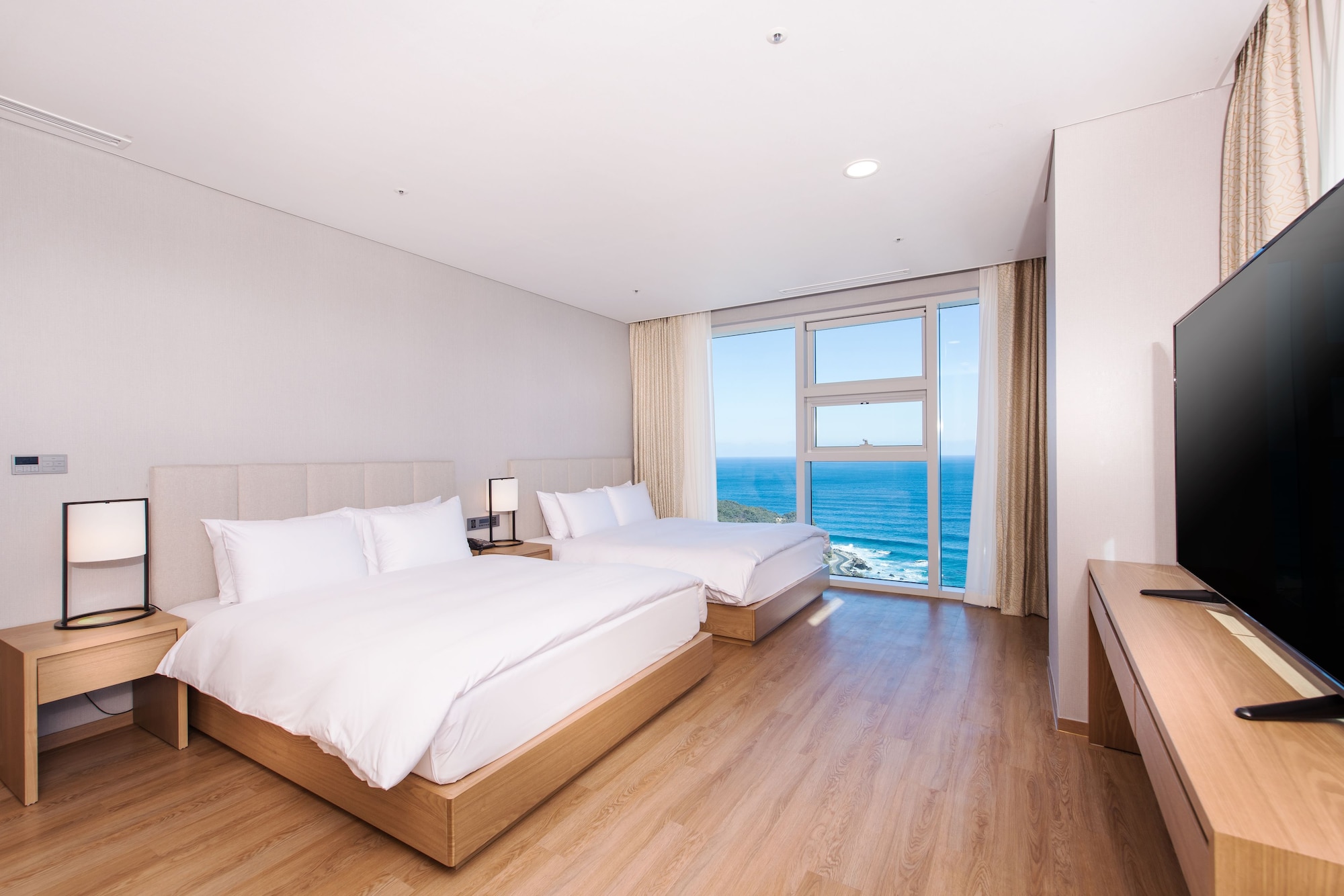 EXECUTIVE, SUITE, DOUBLE BED