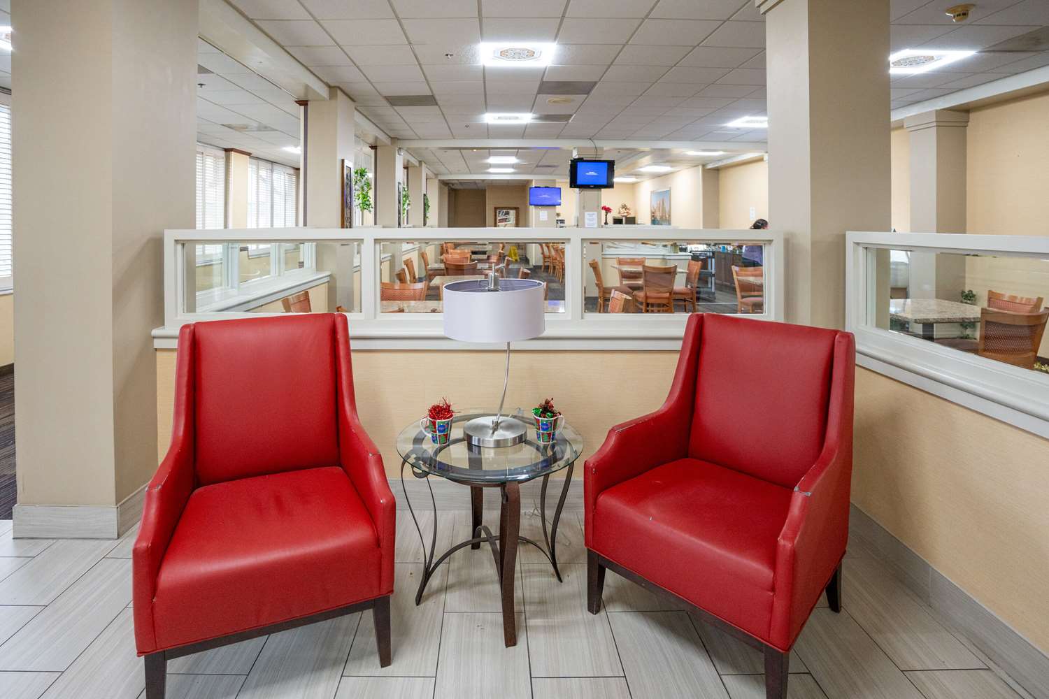 Clarion Hotel Detroit Metro Airport 36/49