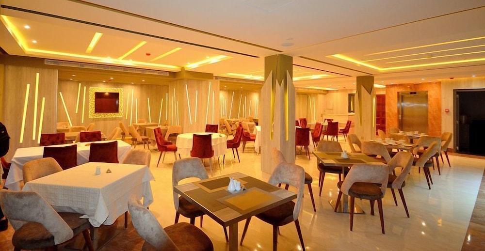 Hotel Madaure 42/58