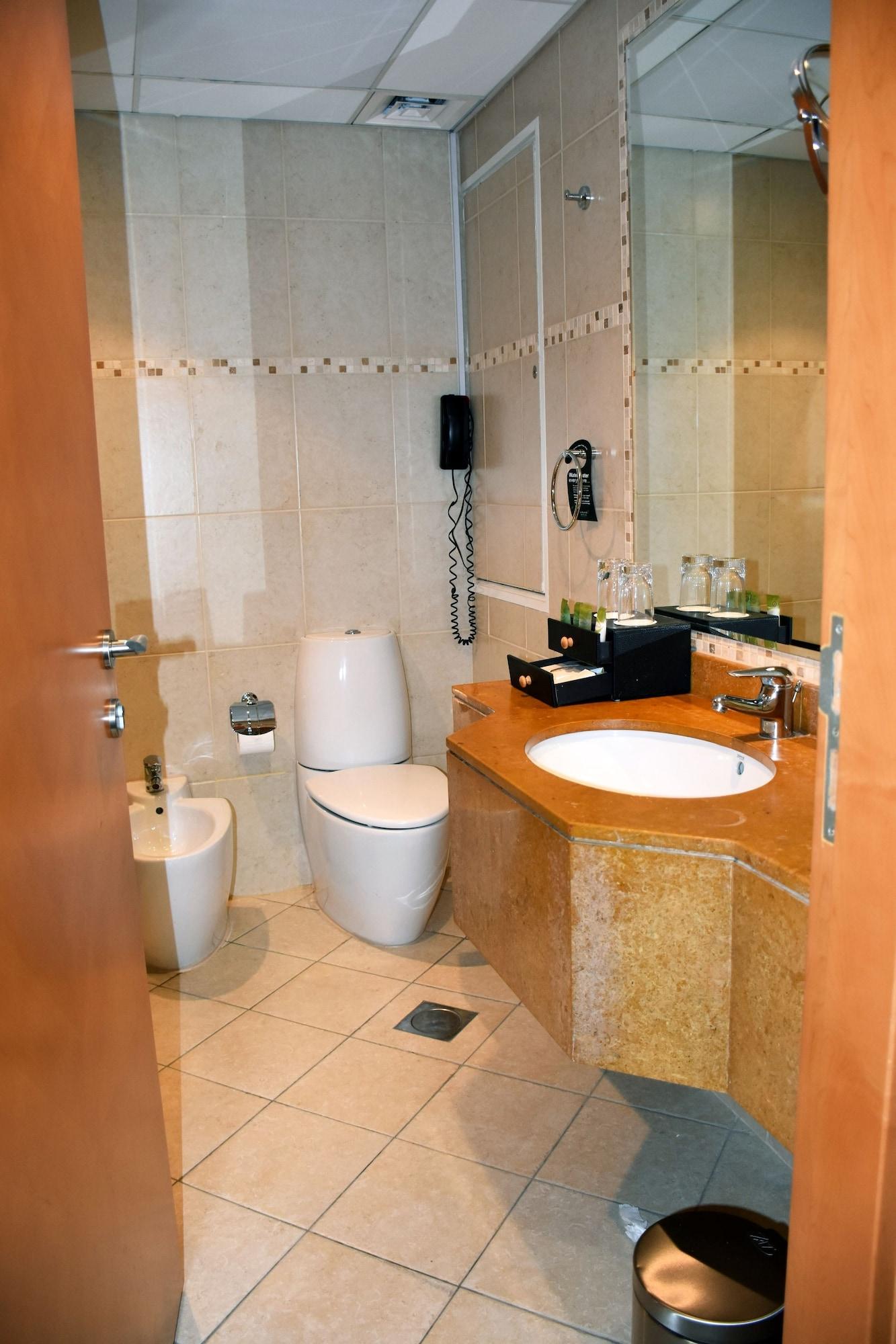 3 Bedrooms, Suite, Tamani Marina Hotel and Hotel Apartments 2/3
