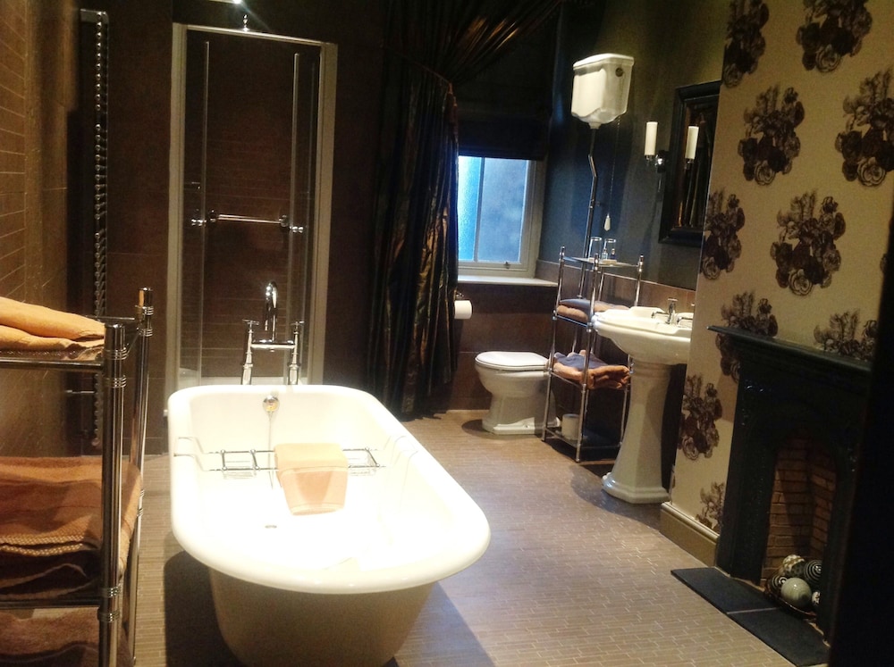 Tufton Arms Hotel 55/55