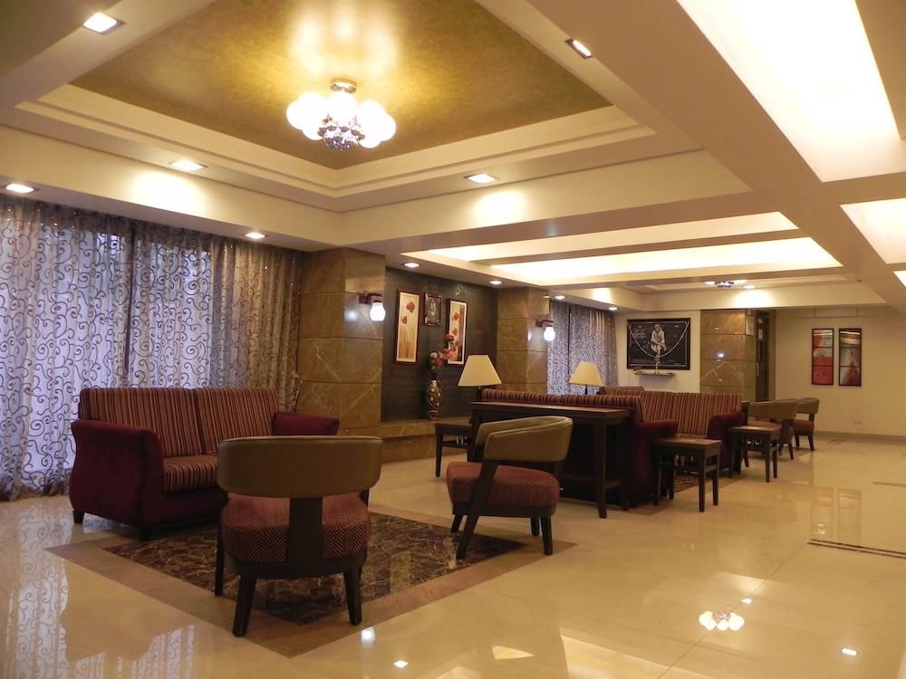 Hotel Reeva Suites 16/25