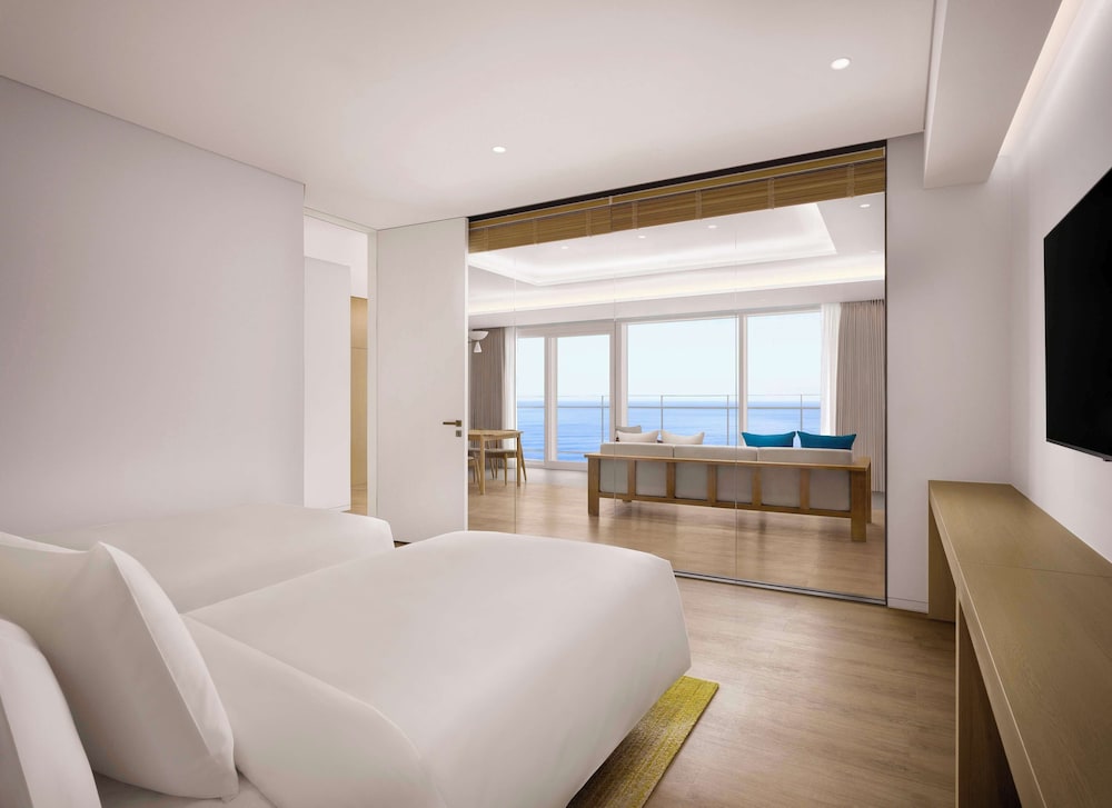 Cassia Sokcho 18/54