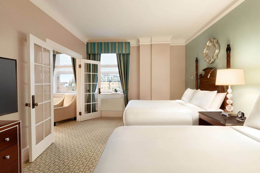 جناح ركني بسريرين مزدوجين، Fairmont Chateau Laurier 2/3