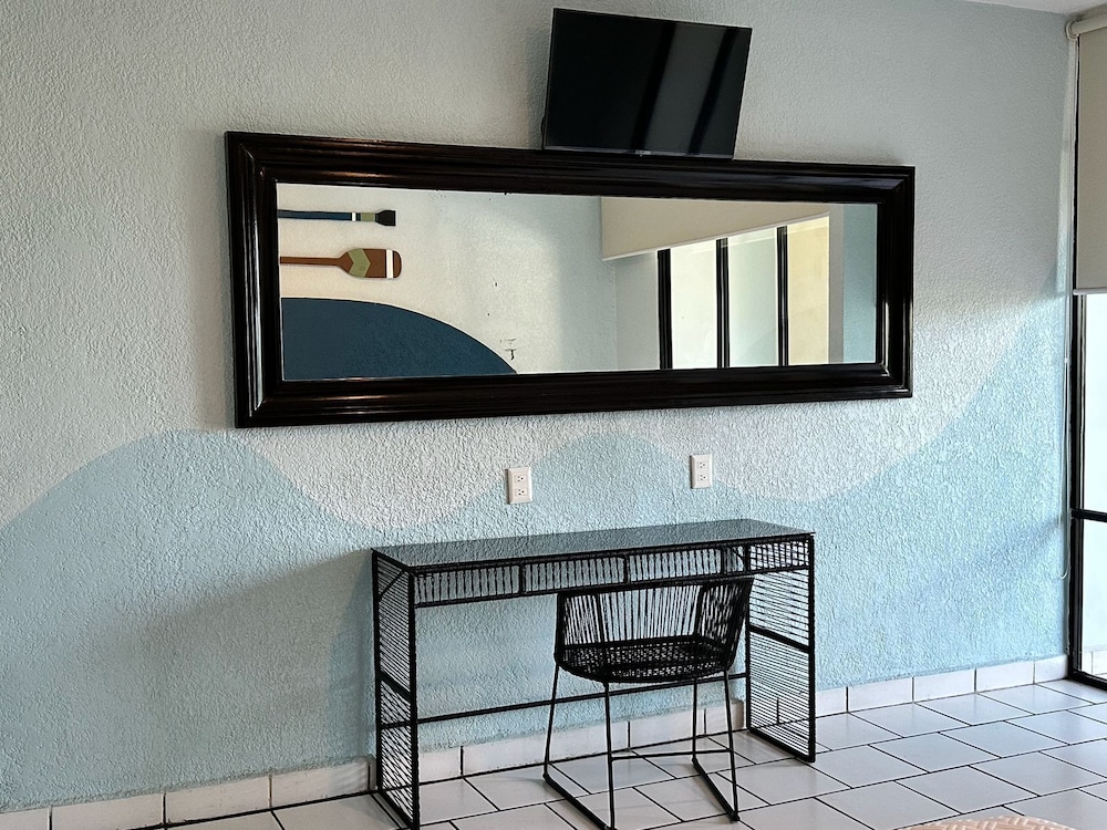 Acamar Beach Resort Acapulco 52/65