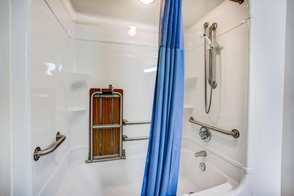 Motel6 Red Deer, AB 67/67