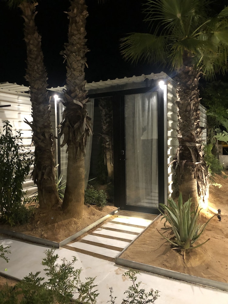 PAIISE Hotels 49/58