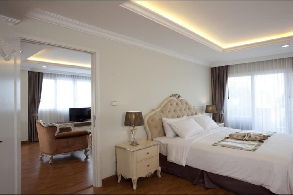 Lk Noble Suite 3/26