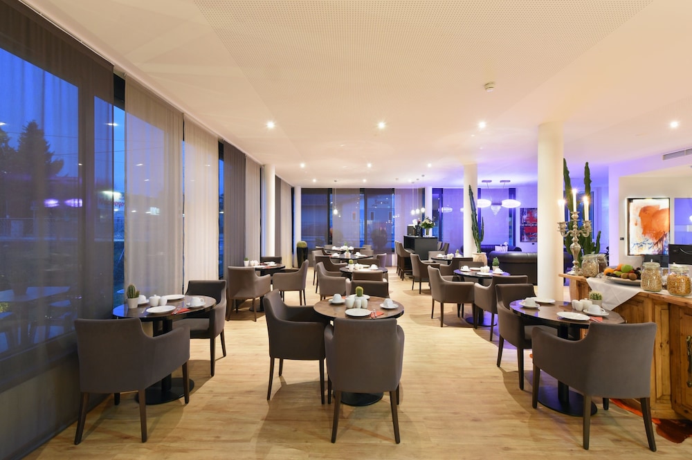 Amedia Luxury Suites Graz Trademark Collection by Wyndham 43/50
