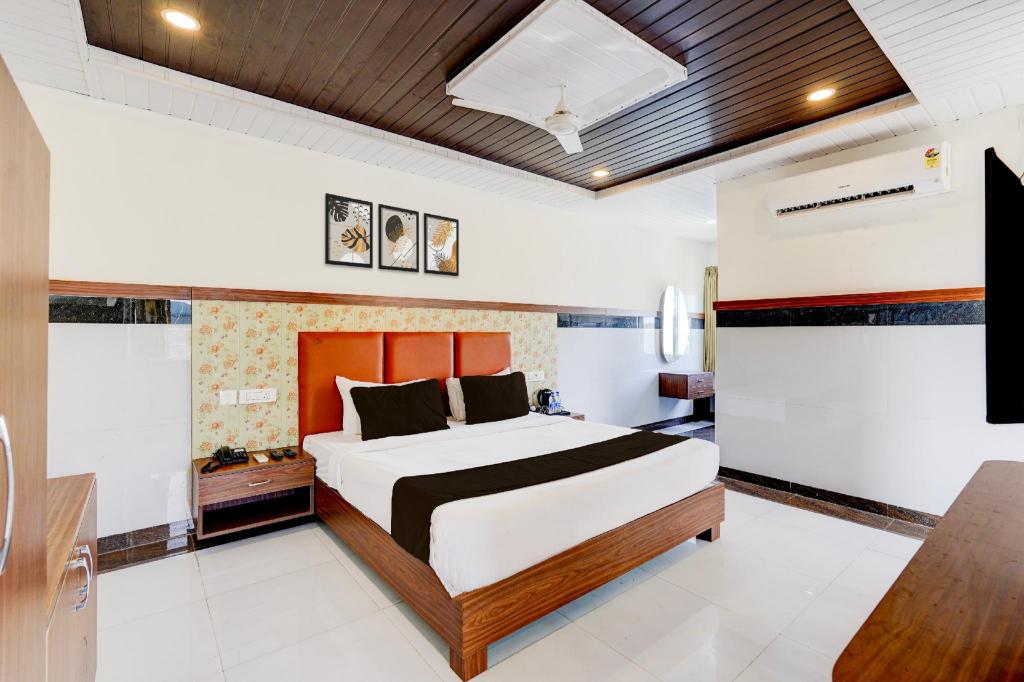 Hotel Grand Orchid 17/38