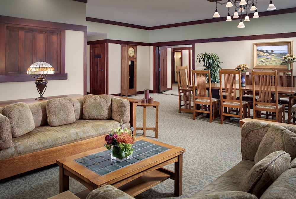 Lodge At Torrey Pines 45/80