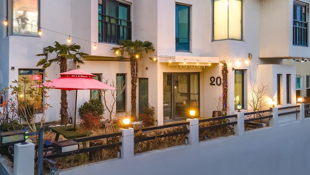 Gyeongju 20Th Street Pension 3/50