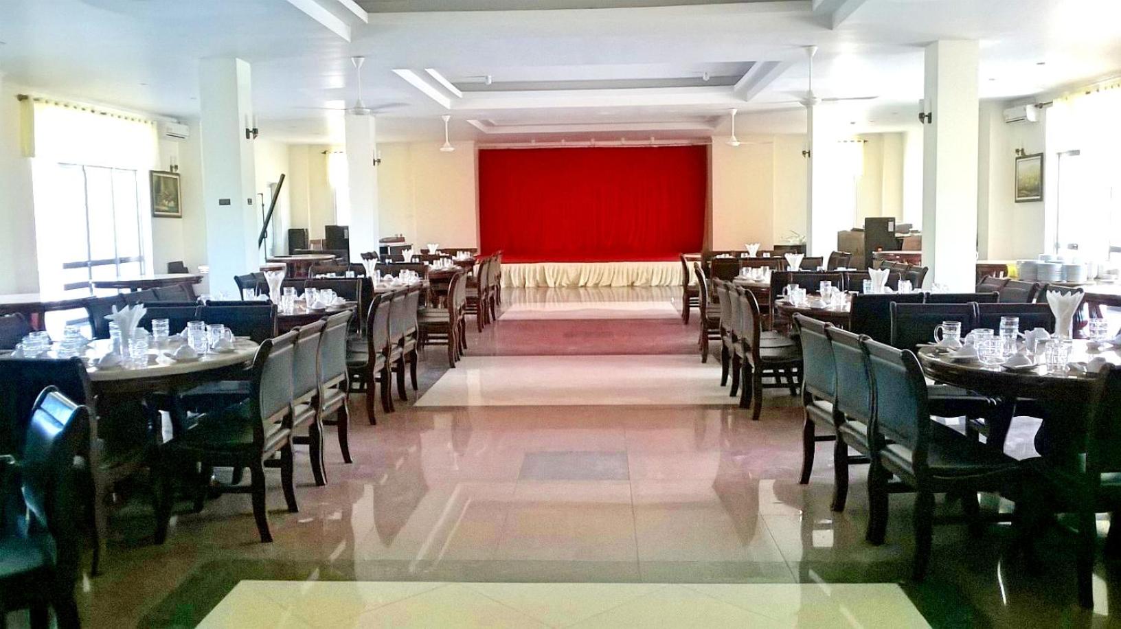 Long Beach Hotel 32/44